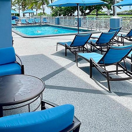 ホテル Solara Surfside エクステリア 写真